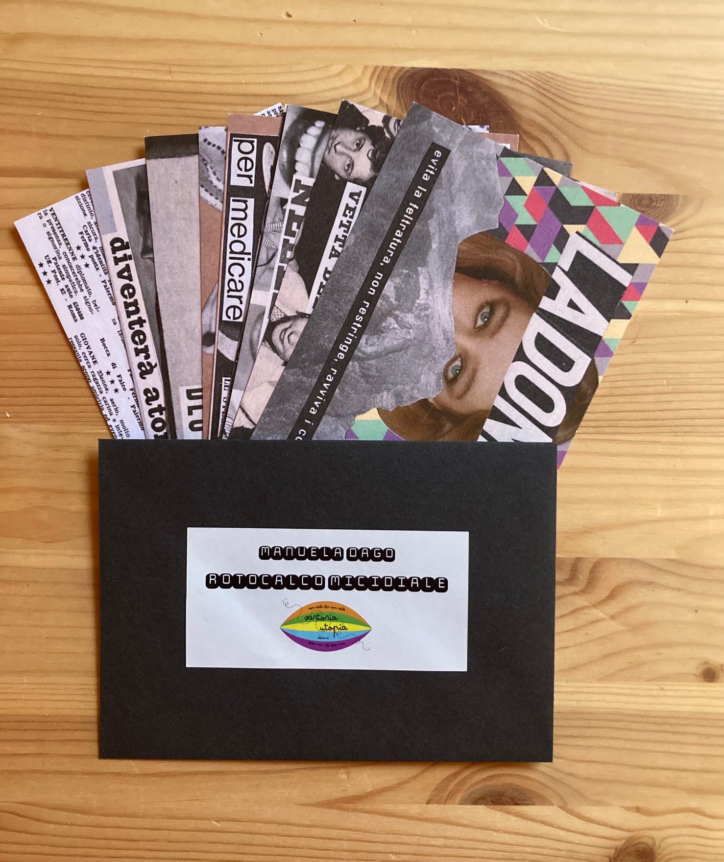 <span class="nome-autore"><a href="https://www.sartoriautopia.it/autore/manuela-dago/" rel="tag">Manuela Dago</a></span> Manuela Dago - Rotocalco micidiale